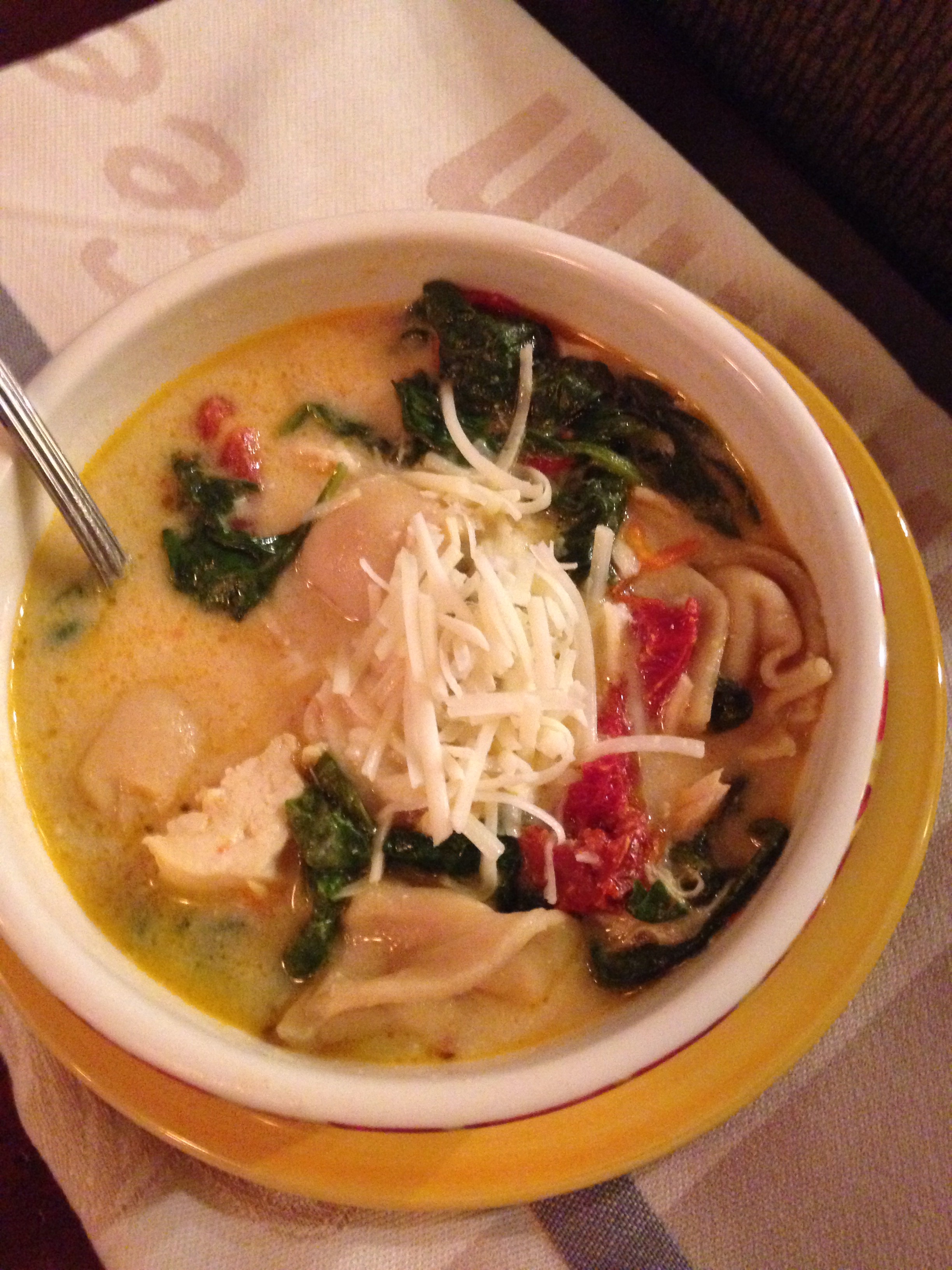 Chicken Tortellini Florentine Soup